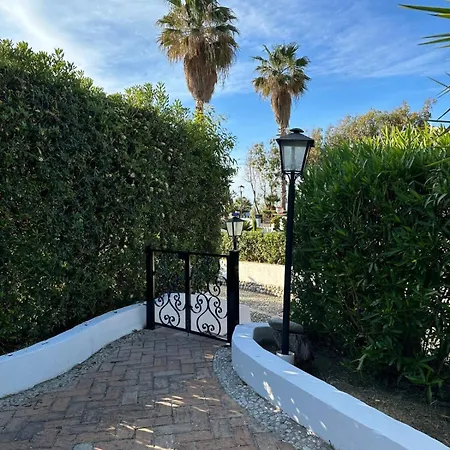 Villa Edith Parghelia
